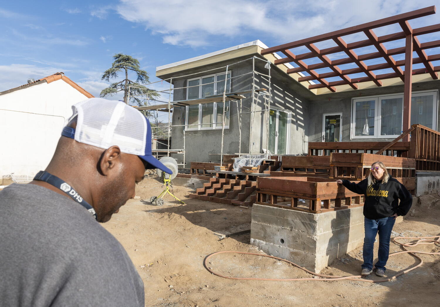 Lopez: On one Altadena block destroyed by Eaton fire, a return, an exit and lessons in resilience